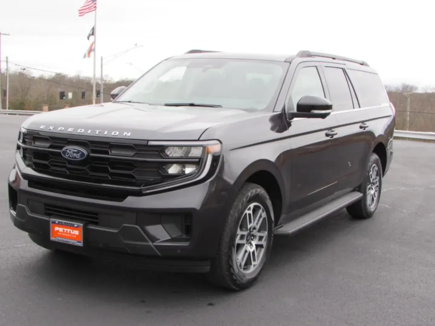 2025 /Dark Gray Ford Expedition Max Active (1FMJK1J85SE) with an 3.5L EcoBoost V6 engine, Automatic transmission, located at 12836 Highway 21, De Soto, MO, 63020, (636) 337-7777, 38.151867, -90.575615 - **Adventure Awaits with the 2025 Ford Expedition Max The Ultimate Family SUV!** <br /> <br /> Are you ready to elevate your family adventures? The 2025 Ford Expedition Max is designed for those who crave space, comfort, and performance. Whether you're navigating the daily commute or embarking on a - Photo#2