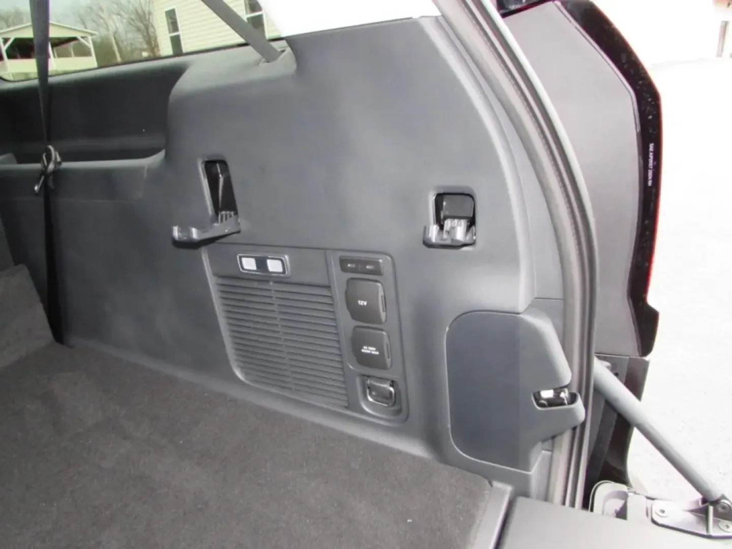 2025 /Dark Gray Ford Expedition Max Active (1FMJK1J85SE) with an 3.5L EcoBoost V6 engine, Automatic transmission, located at 12836 Highway 21, De Soto, MO, 63020, (636) 337-7777, 38.151867, -90.575615 - **Adventure Awaits with the 2025 Ford Expedition Max The Ultimate Family SUV!** <br /> <br /> Are you ready to elevate your family adventures? The 2025 Ford Expedition Max is designed for those who crave space, comfort, and performance. Whether you're navigating the daily commute or embarking on a - Photo#34