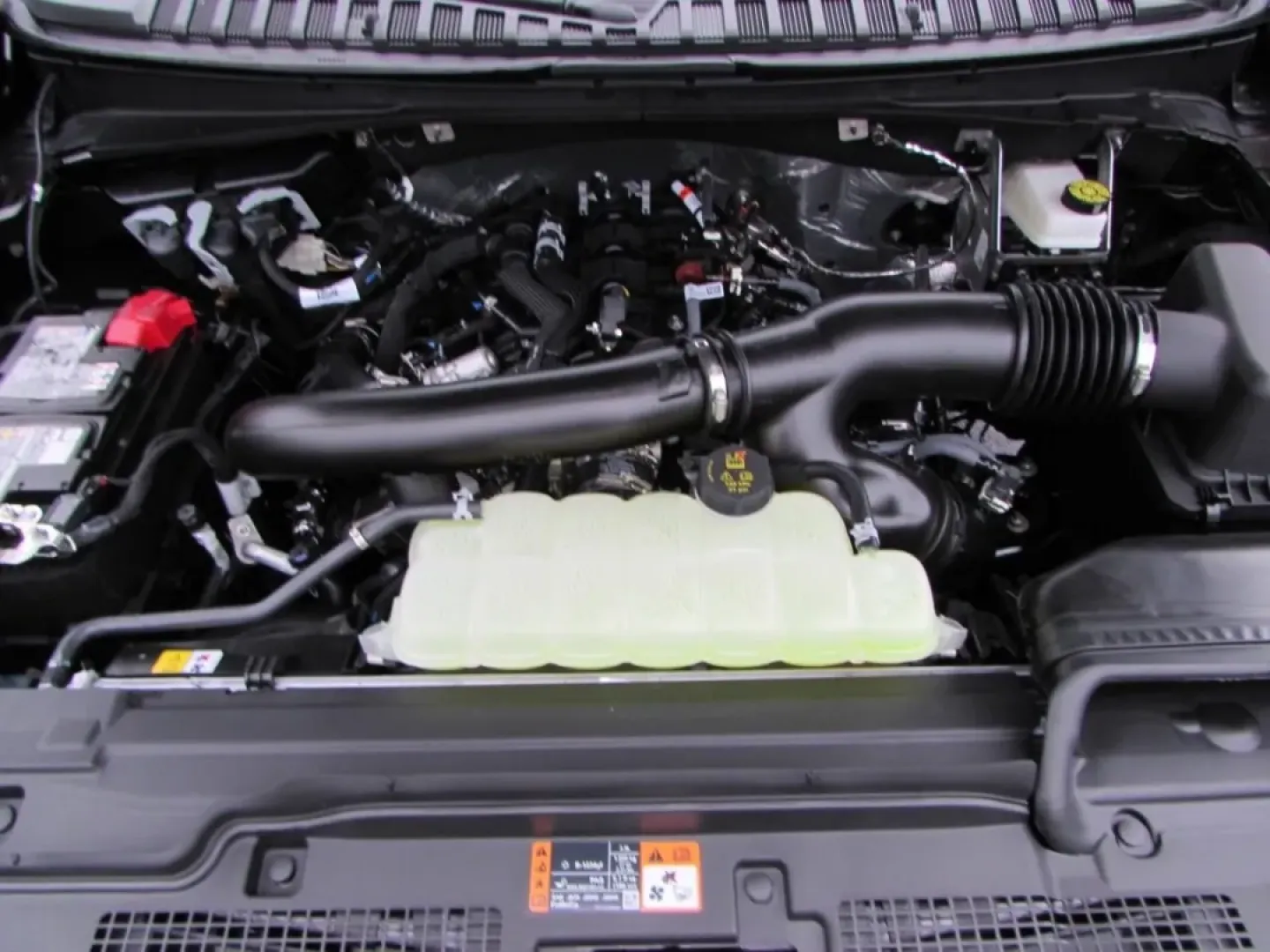 2025 /Dark Gray Ford Expedition Max Active (1FMJK1J85SE) with an 3.5L EcoBoost V6 engine, Automatic transmission, located at 12836 Highway 21, De Soto, MO, 63020, (636) 337-7777, 38.151867, -90.575615 - **Adventure Awaits with the 2025 Ford Expedition Max The Ultimate Family SUV!** <br /> <br /> Are you ready to elevate your family adventures? The 2025 Ford Expedition Max is designed for those who crave space, comfort, and performance. Whether you're navigating the daily commute or embarking on a - Photo#8