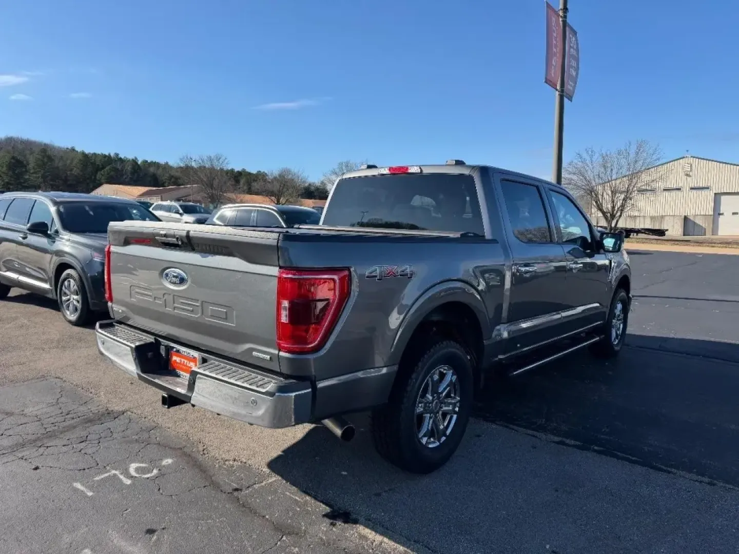 2021 /Black/Medium Dark Slate Cloth Ford F-150 XLT (1FTEW1EP6MK) with an 2.7L V6 engine, located at 970 Woodlawn Dr., Farmington, MO, 63640, (573) 431-7800, 37.825642, -90.468674 - **Experience Adventure with the 2021 Ford F-150 at Pettus CDJR Farmington!**<br /> <br /> Are you ready to take on the open road or tackle those weekend projects with confidence? The 2021 Ford F-150 is the perfect companion for those who crave adventure and practicality, making it an ideal choice fo - Photo#2
