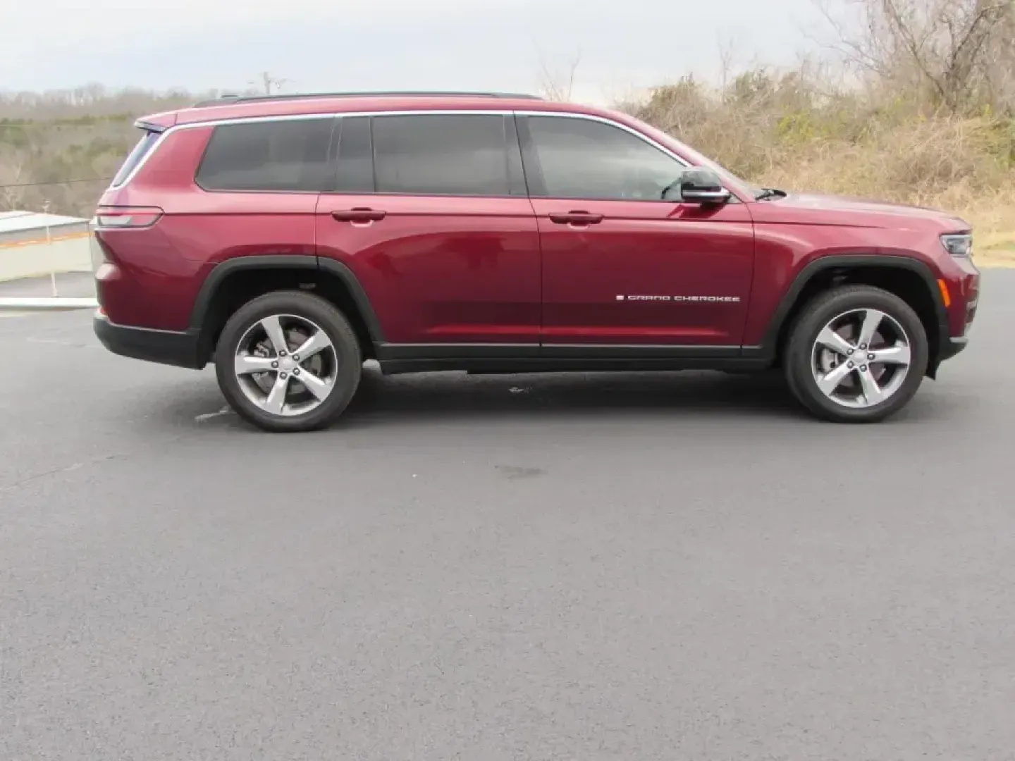 2024 /Global Black Jeep Grand Cherokee Limited (1C4RJKBG4R8) with an 3.6L V6 DOHC 24V engine, 8A transmission, located at 12830 Highway 21, De Soto, MO, 63020, (636) 337-7777, 38.153099, -90.573624 - **Unleash Your Adventure with the 2024 Jeep Grand Cherokee Limited Perfect for Your Next Journey!**<br /> <br /> Are you ready to elevate your weekend adventures or daily commutes? The 2024 Jeep Grand Cherokee Limited is the vehicle that fits seamlessly into your lifestyle! With its robust capabili - Photo#7
