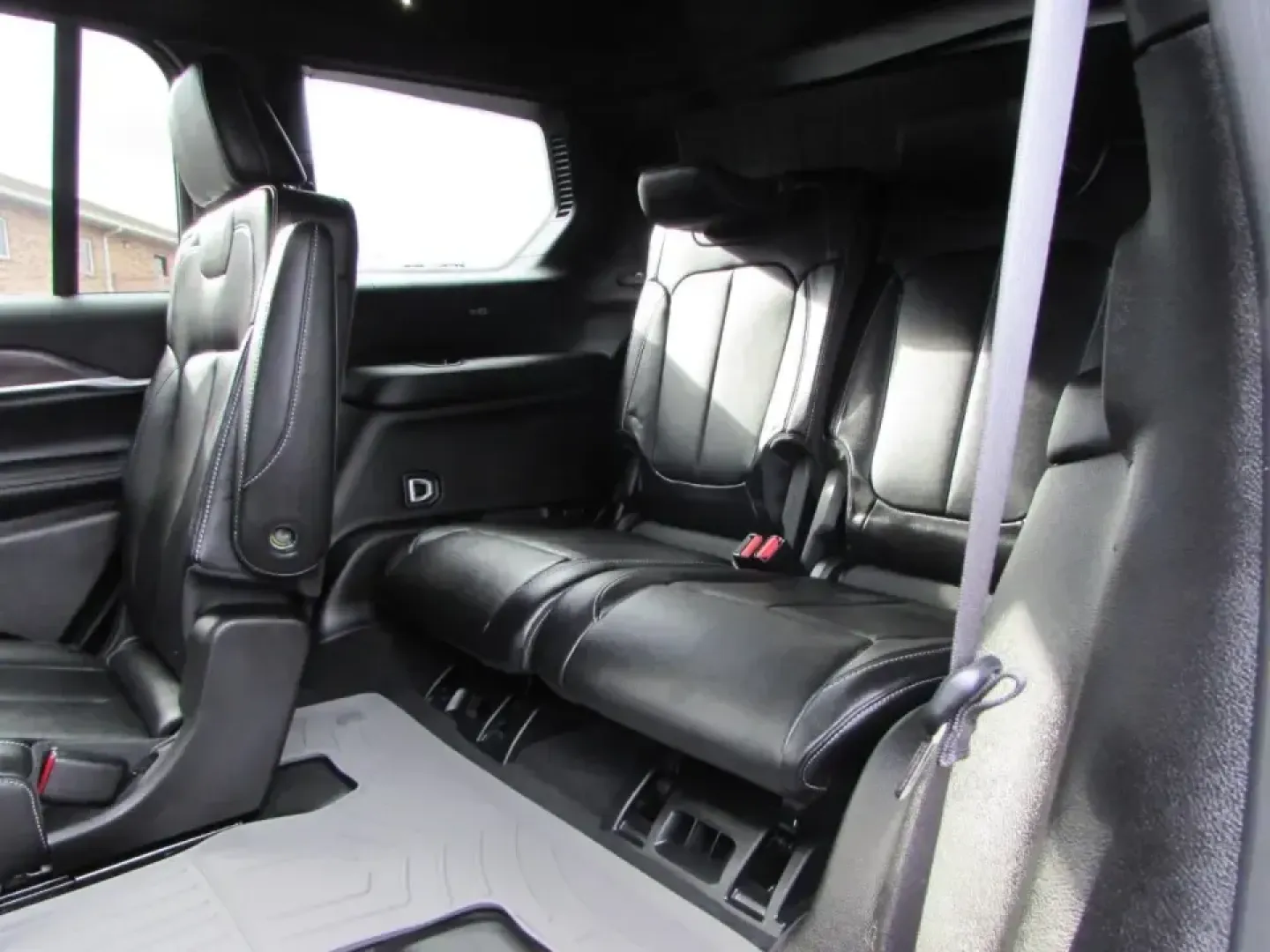 2024 /Global Black Jeep Grand Cherokee Limited (1C4RJKBG4R8) with an 3.6L V6 DOHC 24V engine, 8A transmission, located at 12830 Highway 21, De Soto, MO, 63020, (636) 337-7777, 38.153099, -90.573624 - **Unleash Your Adventure with the 2024 Jeep Grand Cherokee Limited Perfect for Your Next Journey!**<br /> <br /> Are you ready to elevate your weekend adventures or daily commutes? The 2024 Jeep Grand Cherokee Limited is the vehicle that fits seamlessly into your lifestyle! With its robust capabili - Photo#26