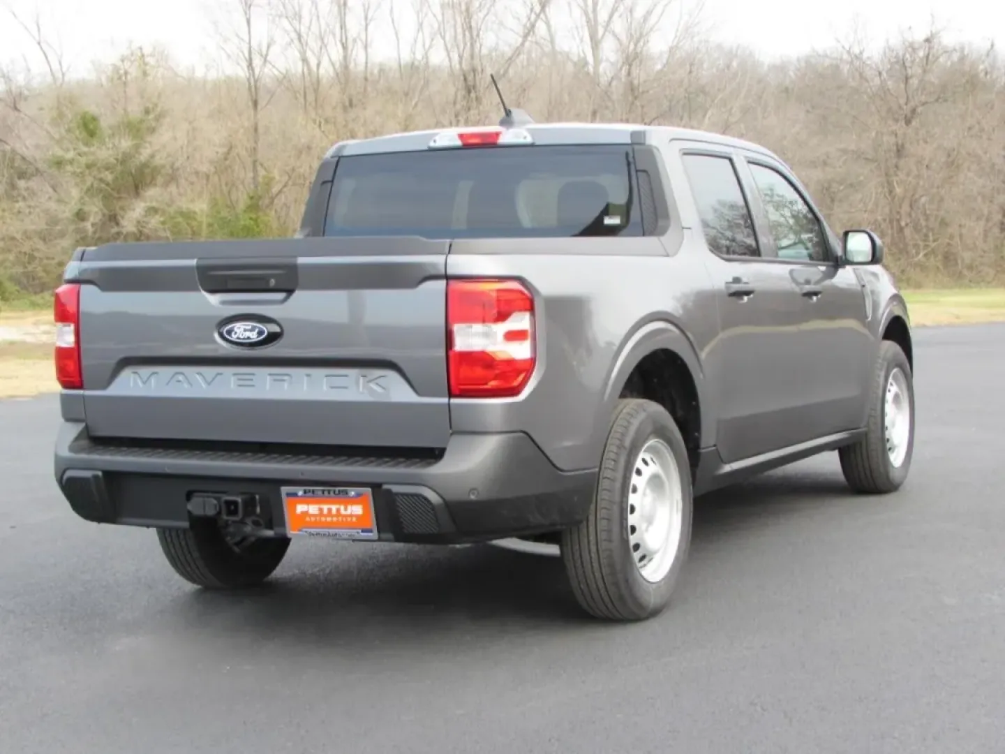 2025 /Black Onyx/Dark Slate Ford Maverick XL (3FTTW8BA3SR) with an 2.0L engine, located at 12836 Highway 21, De Soto, MO, 63020, (636) 337-7777, 38.151867, -90.575615 - **Elevate Your Lifestyle with the 2025 Ford Maverick XL Perfect for Every Adventure!**<br /> <br /> Are you ready to take on new adventures while enjoying the comfort and versatility of a pickup truck? The 2025 Ford Maverick XL is here to redefine your driving experience. Whether you're a weekend w - Photo#6
