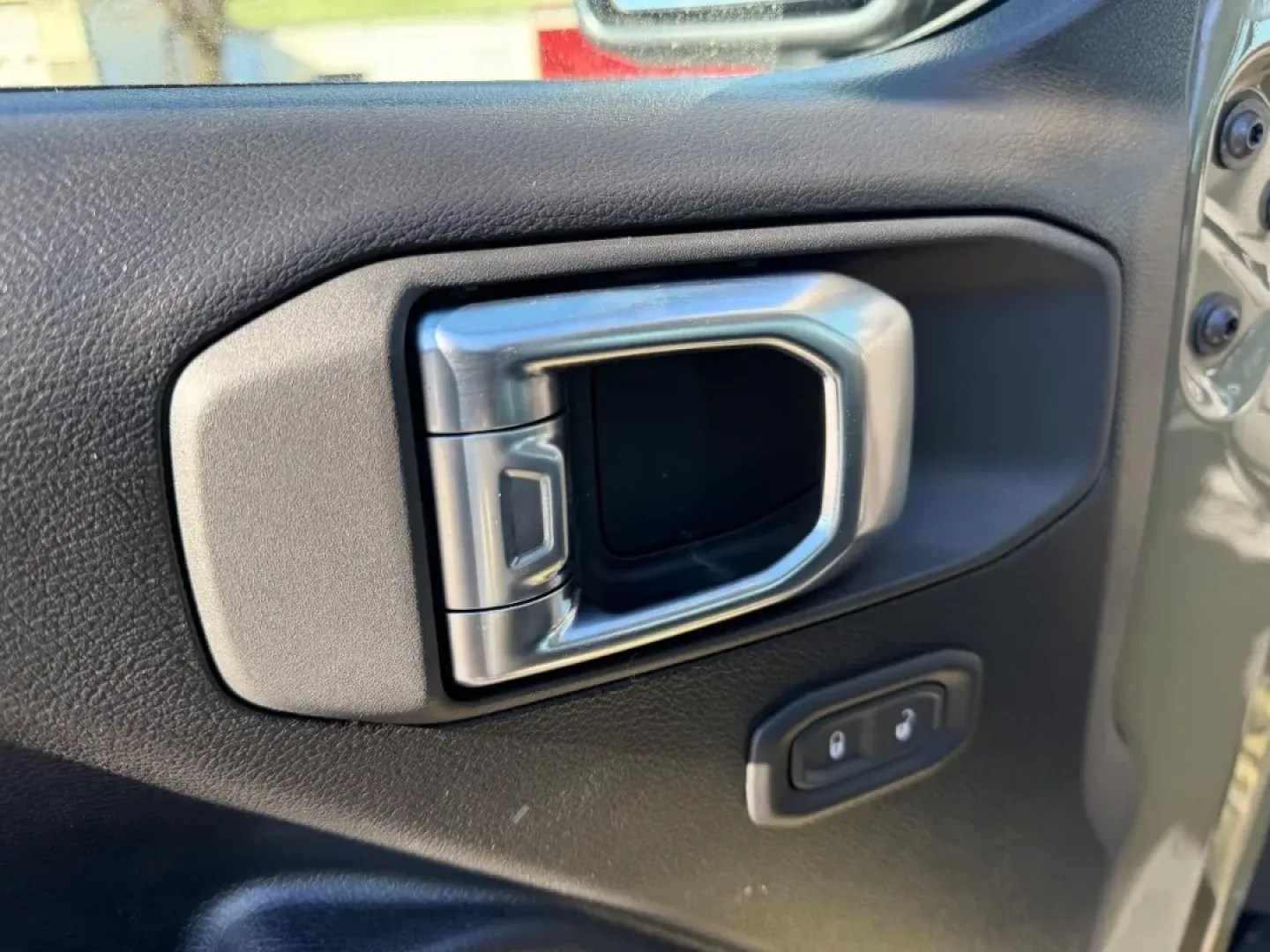 2026 /Black Cloth Jeep Wrangler Sport (1C4PJXAN0TW) with an 2.0L engine, located at 970 Woodlawn Dr., Farmington, MO, 63640, (573) 431-7800, 37.825642, -90.468674 - **Adventure Awaits with the 2026 Jeep Wrangler: Your Ultimate Off-Road Companion!**<br /> <br /> Are you ready to conquer the great outdoors or tackle your daily commute in style? The 2026 Jeep Wrangler is not just a vehicle; it's a lifestyle. Perfectly designed for those who crave adventure, this r - Photo#17