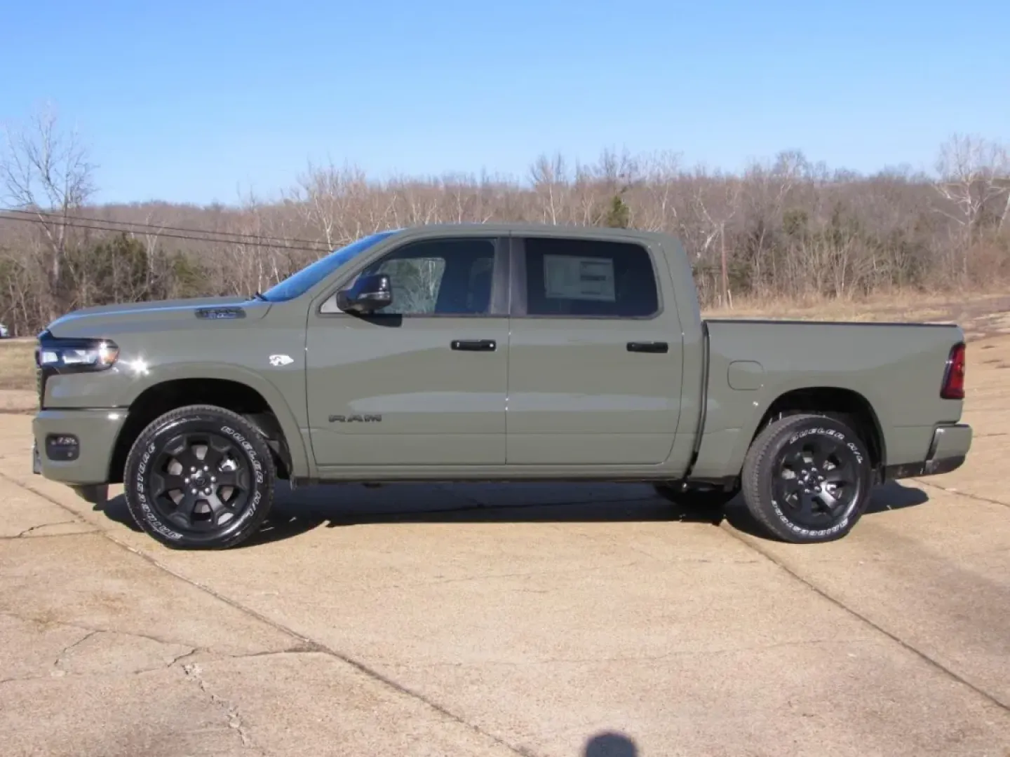 2026 /Black Ram 1500 Big Horn/Lone Star (1C6SRFFT2TN) with an Other engine, located at 12830 Highway 21, De Soto, MO, 63020, (636) 337-7777, 38.153099, -90.573624 - **Discover Your Next Adventure with the 2026 Ram 1500 Big Horn at Pettus CDJR DeSoto!**<br /> <br /> Are you ready to elevate your lifestyle with a truck that seamlessly blends rugged capability and modern comfort? Whether you're navigating daily commutes, taking the family on weekend adventures, or - Photo#3