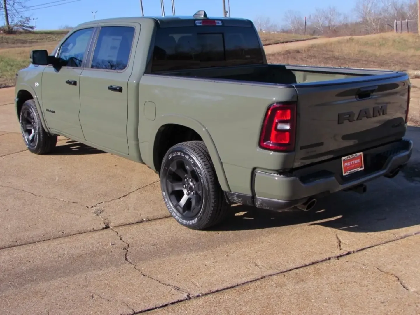 2026 /Black Ram 1500 Big Horn/Lone Star (1C6SRFFT2TN) with an Other engine, located at 12830 Highway 21, De Soto, MO, 63020, (636) 337-7777, 38.153099, -90.573624 - **Discover Your Next Adventure with the 2026 Ram 1500 Big Horn at Pettus CDJR DeSoto!**<br /> <br /> Are you ready to elevate your lifestyle with a truck that seamlessly blends rugged capability and modern comfort? Whether you're navigating daily commutes, taking the family on weekend adventures, or - Photo#4