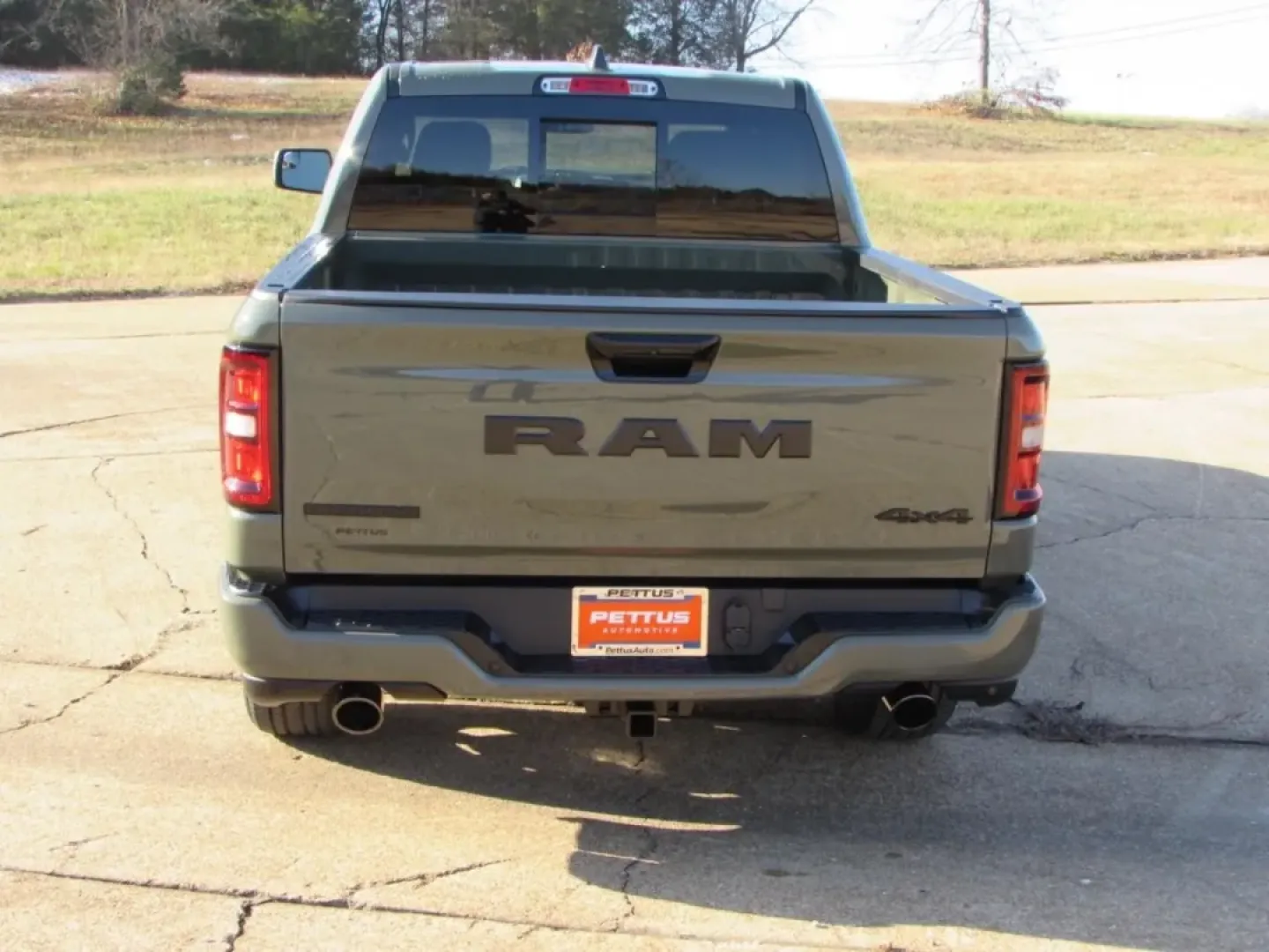 2026 /Black Ram 1500 Big Horn/Lone Star (1C6SRFFT2TN) with an Other engine, located at 12830 Highway 21, De Soto, MO, 63020, (636) 337-7777, 38.153099, -90.573624 - **Discover Your Next Adventure with the 2026 Ram 1500 Big Horn at Pettus CDJR DeSoto!**<br /> <br /> Are you ready to elevate your lifestyle with a truck that seamlessly blends rugged capability and modern comfort? Whether you're navigating daily commutes, taking the family on weekend adventures, or - Photo#5