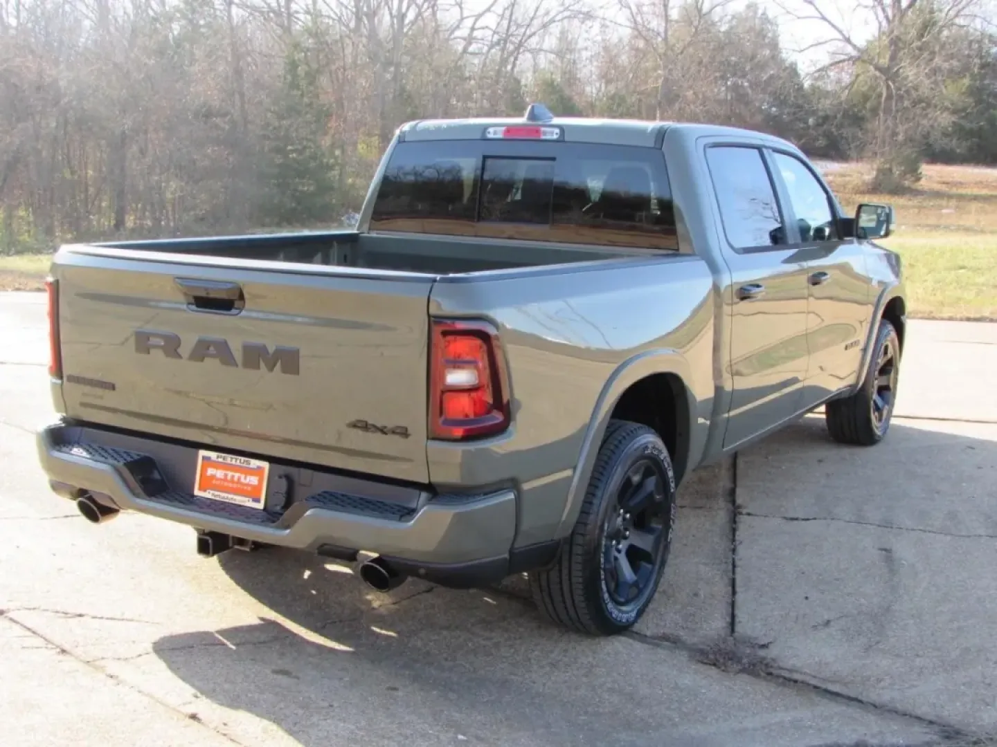 2026 /Black Ram 1500 Big Horn/Lone Star (1C6SRFFT2TN) with an Other engine, located at 12830 Highway 21, De Soto, MO, 63020, (636) 337-7777, 38.153099, -90.573624 - **Discover Your Next Adventure with the 2026 Ram 1500 Big Horn at Pettus CDJR DeSoto!**<br /> <br /> Are you ready to elevate your lifestyle with a truck that seamlessly blends rugged capability and modern comfort? Whether you're navigating daily commutes, taking the family on weekend adventures, or - Photo#6
