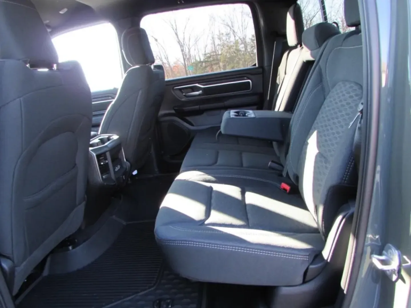 2026 /Black Ram 1500 Big Horn/Lone Star (1C6SRFFT2TN) with an Other engine, located at 12830 Highway 21, De Soto, MO, 63020, (636) 337-7777, 38.153099, -90.573624 - **Discover Your Next Adventure with the 2026 Ram 1500 Big Horn at Pettus CDJR DeSoto!**<br /> <br /> Are you ready to elevate your lifestyle with a truck that seamlessly blends rugged capability and modern comfort? Whether you're navigating daily commutes, taking the family on weekend adventures, or - Photo#29