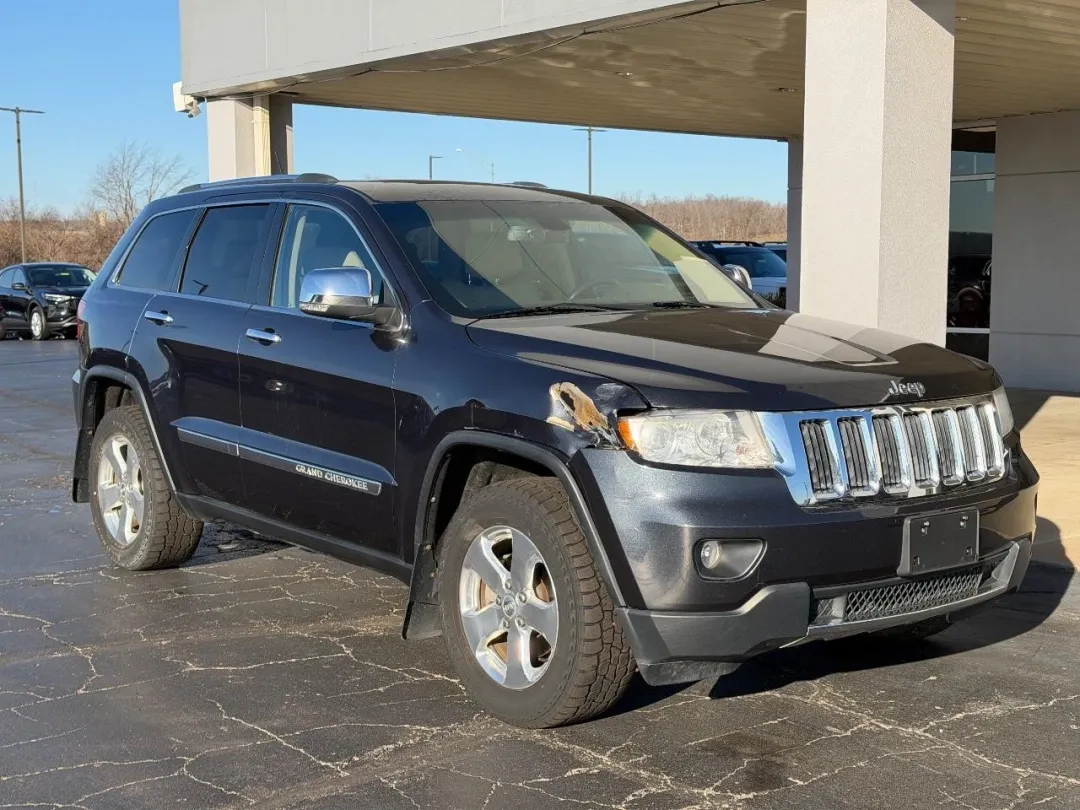 photo of 2013 Jeep Grand Cherokee 4WD Limited
