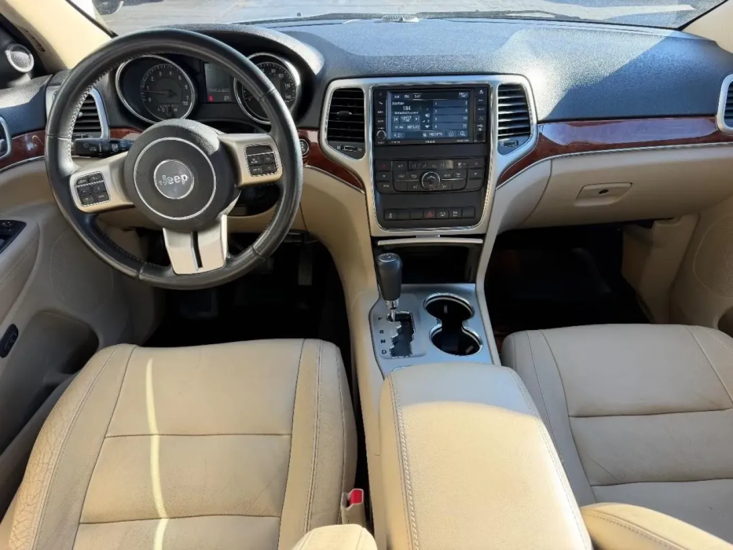 2013 /Black/Light Frost Beige Leather Jeep Grand Cherokee Limited (1C4RJFBG3DC) with an 3.6L VVT V6 flex fuel engine, located at 141 Commercial Dr, Fredericktown, MO, 63645, (573) 783-6432, 37.570087, -90.320648 - **Adventure Awaits with This 2013 Jeep Grand Cherokee Limited The Perfect Companion for Your Next Journey!**<br /> <br /> Are you ready to elevate your driving experience? This 2013 Jeep Grand Cherokee Limited is not just a vehicle; it's an invitation to explore. Whether you're embarking on weekend - Photo#10