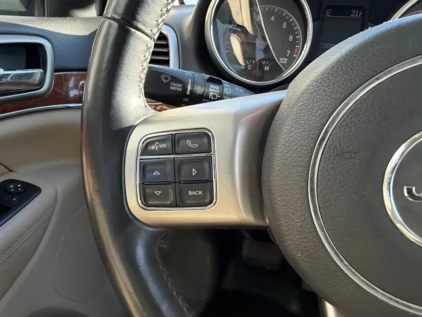 2013 /Black/Light Frost Beige Leather Jeep Grand Cherokee Limited (1C4RJFBG3DC) with an 3.6L VVT V6 flex fuel engine, located at 141 Commercial Dr, Fredericktown, MO, 63645, (573) 783-6432, 37.570087, -90.320648 - **Adventure Awaits with This 2013 Jeep Grand Cherokee Limited The Perfect Companion for Your Next Journey!**<br /> <br /> Are you ready to elevate your driving experience? This 2013 Jeep Grand Cherokee Limited is not just a vehicle; it's an invitation to explore. Whether you're embarking on weekend - Photo#12