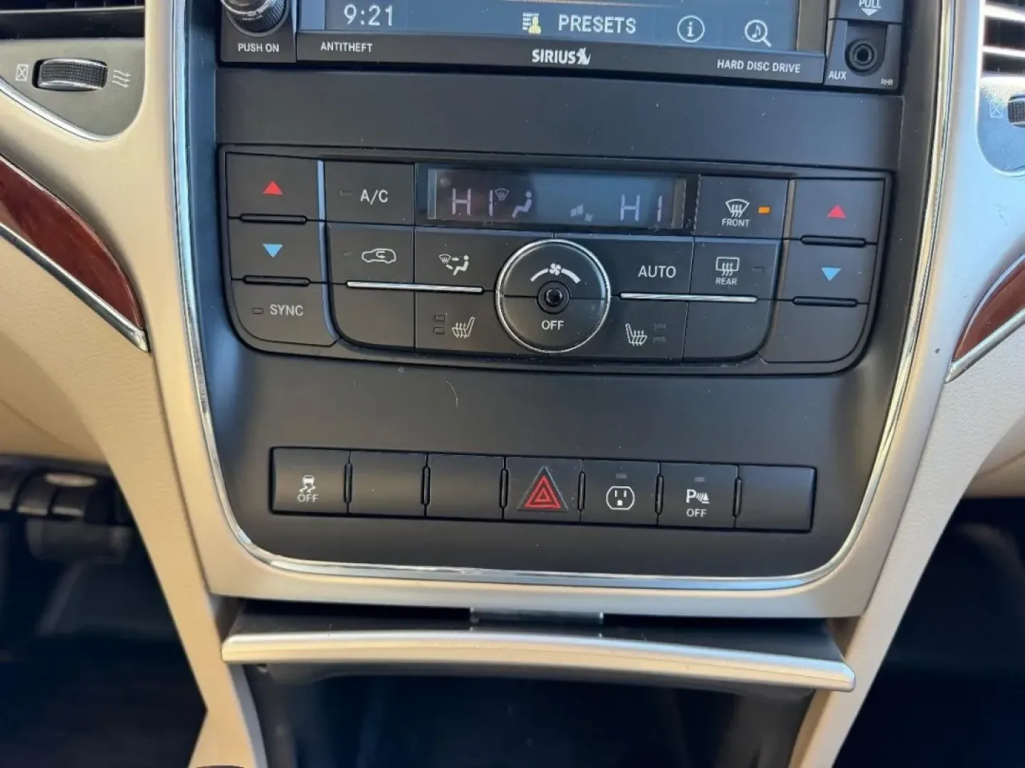 2013 /Black/Light Frost Beige Leather Jeep Grand Cherokee Limited (1C4RJFBG3DC) with an 3.6L VVT V6 flex fuel engine, located at 141 Commercial Dr, Fredericktown, MO, 63645, (573) 783-6432, 37.570087, -90.320648 - **Adventure Awaits with This 2013 Jeep Grand Cherokee Limited The Perfect Companion for Your Next Journey!**<br /> <br /> Are you ready to elevate your driving experience? This 2013 Jeep Grand Cherokee Limited is not just a vehicle; it's an invitation to explore. Whether you're embarking on weekend - Photo#17