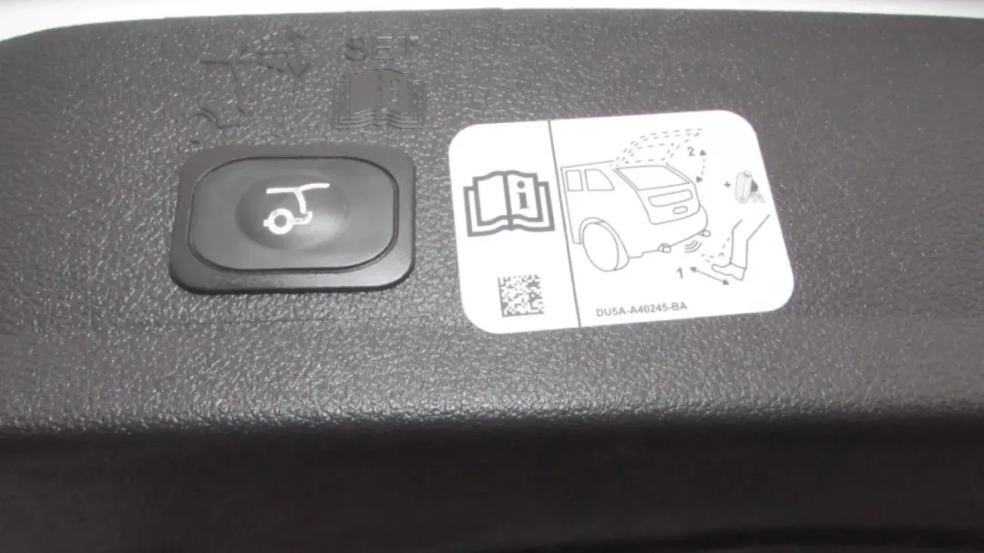 2019 /Charcoal Black Ford Escape Titanium (1FMCU0J95KU) with an Other engine, Automatic transmission, located at 12836 Highway 21, De Soto, MO, 63020, (636) 337-7777, 38.151867, -90.575615 - **Discover Endless Adventures with the 2019 Ford Escape Titanium at Pettus Ford De Soto!**<br /> <br /> Are you ready to elevate your daily commute or embark on spontaneous weekend getaways? The 2019 Ford Escape Titanium is the perfect blend of style, comfort, and performance, designed for those who - Photo#24