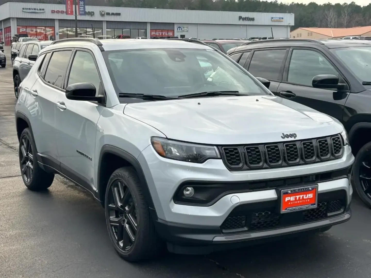 2026 Jeep Compass Latitude (3C4NJDBN5TT) with an 2.0L engine, located at 970 Woodlawn Dr., Farmington, MO, 63640, (573) 431-7800, 37.825642, -90.468674 - Are you ready to elevate your adventures and make lasting memories on the open road? Whether it's a weekend escape to the stunning Ozark National Scenic Riverways or a daily commute through the vibrant streets of Farmington, the 2026 Jeep Compass is your ideal companion. Offering a perfect blend of - Photo#0