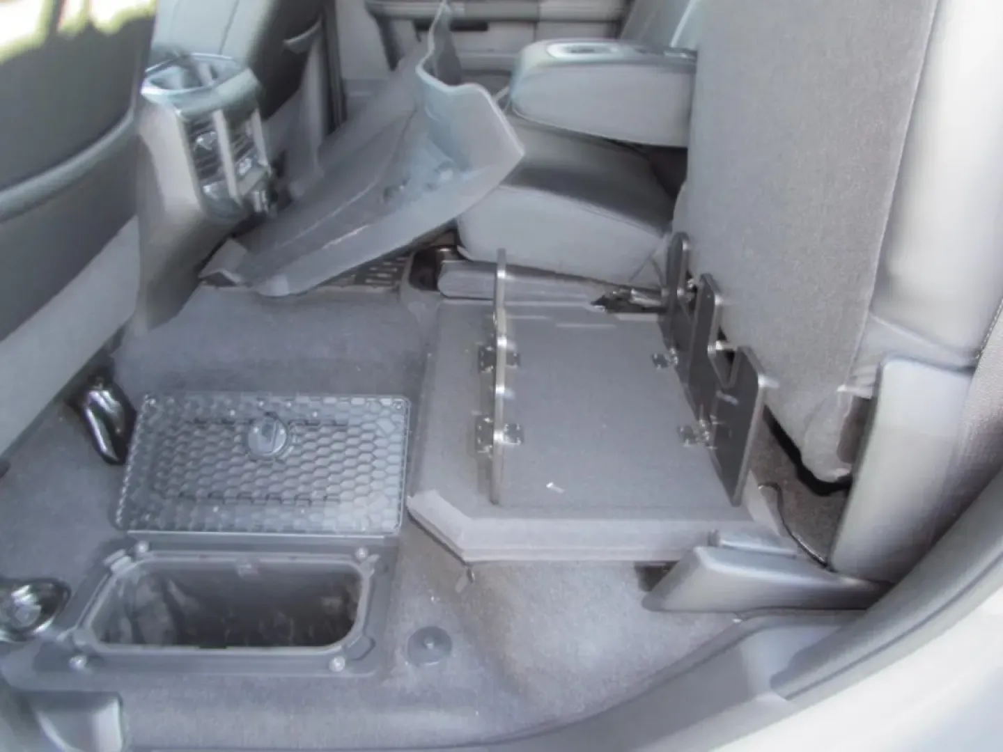 2026 /Black Ram 2500 Rebel (3C6UR5EJ3TG) with an Other engine, located at 12830 Highway 21, De Soto, MO, 63020, (636) 337-7777, 38.153099, -90.573624 - Are you ready to elevate your weekend adventures while tackling the toughest jobs? Look no further than this exceptional 2026 Ram 2500 Rebel, available now at Pettus CDJR DeSoto, your premier used car dealer located at 12830 Highway 21, De Soto, MO 63020. With only 5 miles on the odometer, this truc - Photo#31