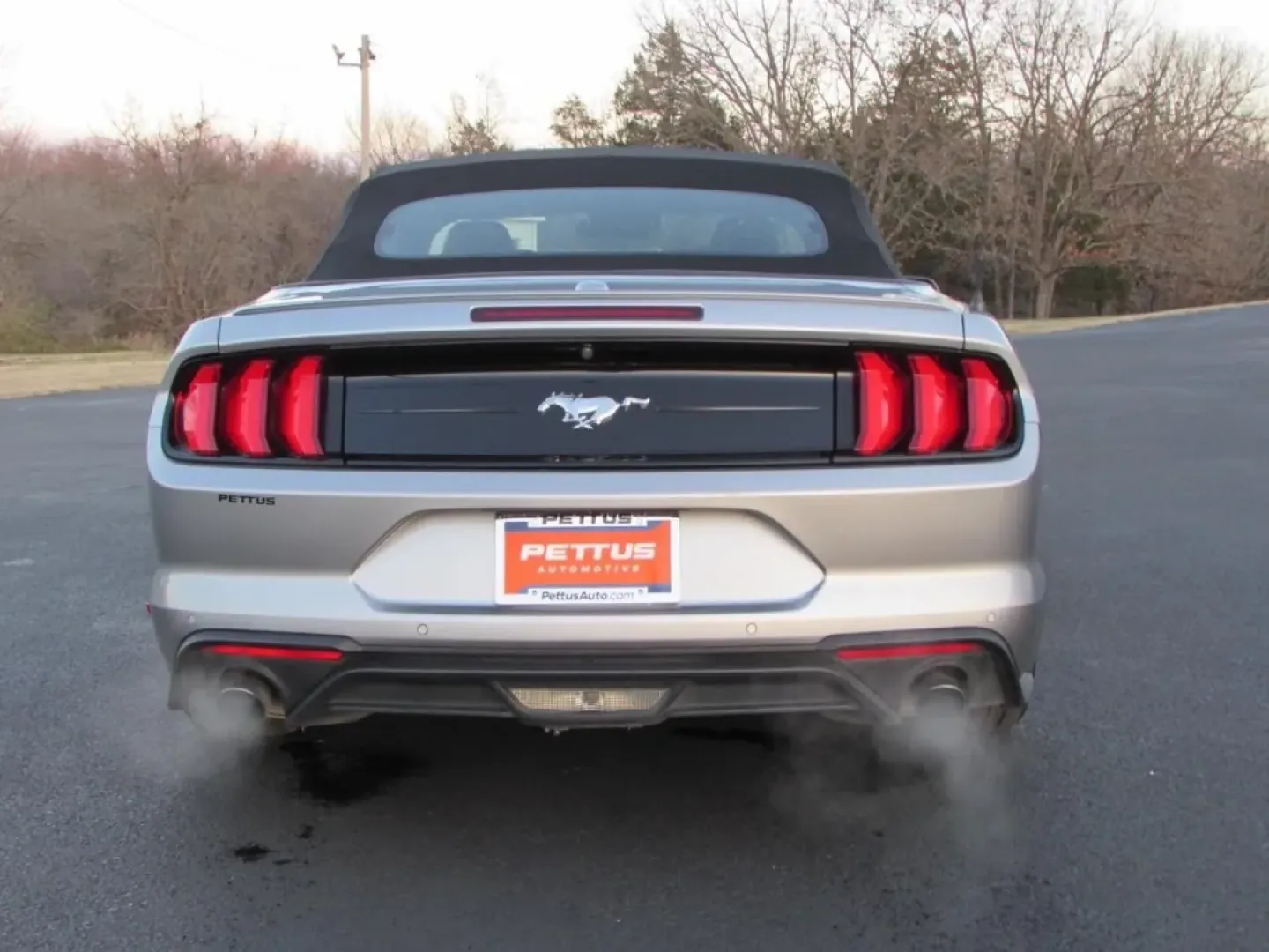 2022 /Ebony Ford Mustang EcoBoost Premium (1FATP8UHXN5) with an Other engine, located at 12836 Highway 21, De Soto, MO, 63020, (636) 337-7777, 38.151867, -90.575615 - **Unleash Your Spirit of Adventure with the 2022 Ford Mustang Convertible!**<br /> <br /> Are you ready to elevate your driving experience? The 2022 Ford Mustang Convertible is not just a car; it's a lifestyle choice. Imagine cruising down the scenic highways of De Soto, MO, with the wind in your ha - Photo#5