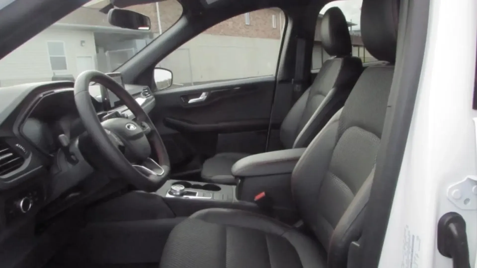 2026 /Ebony Ford Escape ST-Line (1FMCU9MN2TU) with an 1.5L engine, 8A transmission, located at 12836 Highway 21, De Soto, MO, 63020, (636) 337-7777, 38.151867, -90.575615 - **Adventure Awaits with the 2026 Ford Escape ST-Line at Pettus Ford De Soto!**<br /> <br /> Are you ready to elevate your weekend getaways or daily commutes? The 2026 Ford Escape ST-Line is the perfect companion for those who crave both style and versatility. Whether you're planning family road trip - Photo#11