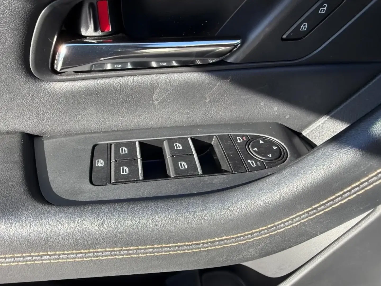 2025 /Black Leather Mazda CX-90 PHEV Preferred (JM3KKBHA8S1) with an 2.5L e-SKYACTIV I4 PHEV engine, Automatic transmission, located at 970 Woodlawn Dr., Farmington, MO, 63640, (573) 431-7800, 37.825642, -90.468674 - **Experience the Perfect Blend of Style and Versatility with the 2025 Mazda CX-90 PHEV at Pettus CDJR Farmington!**<br /> <br /> Are you searching for a family-friendly SUV that doesn't compromise on style or technology? Look no further than the stunning 2025 Mazda CX-90 PHEV, available at Pettus CD - Photo#21