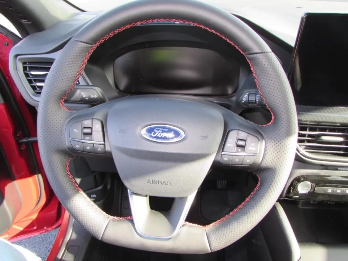 2026 /Ebony Ford Escape ST-Line (1FMCU0MN6TU) with an 1.5L engine, 8A transmission, located at 12836 Highway 21, De Soto, MO, 63020, (636) 337-7777, 38.151867, -90.575615 - Are you ready to elevate your daily commute or embark on weekend adventures with your family? Look no further than the stunning 2026 Ford Escape ST-Line, now available at Pettus Ford De Soto! This versatile SUV is the perfect blend of style, comfort, and efficiency, making it an unbeatable choice fo - Photo#13