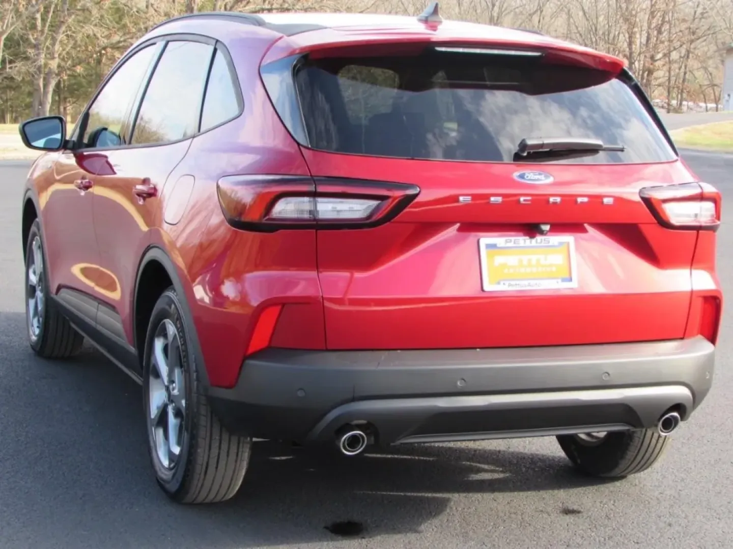 2026 /Ebony Ford Escape ST-Line (1FMCU0MN6TU) with an 1.5L engine, 8A transmission, located at 12836 Highway 21, De Soto, MO, 63020, (636) 337-7777, 38.151867, -90.575615 - Are you ready to elevate your daily commute or embark on weekend adventures with your family? Look no further than the stunning 2026 Ford Escape ST-Line, now available at Pettus Ford De Soto! This versatile SUV is the perfect blend of style, comfort, and efficiency, making it an unbeatable choice fo - Photo#4