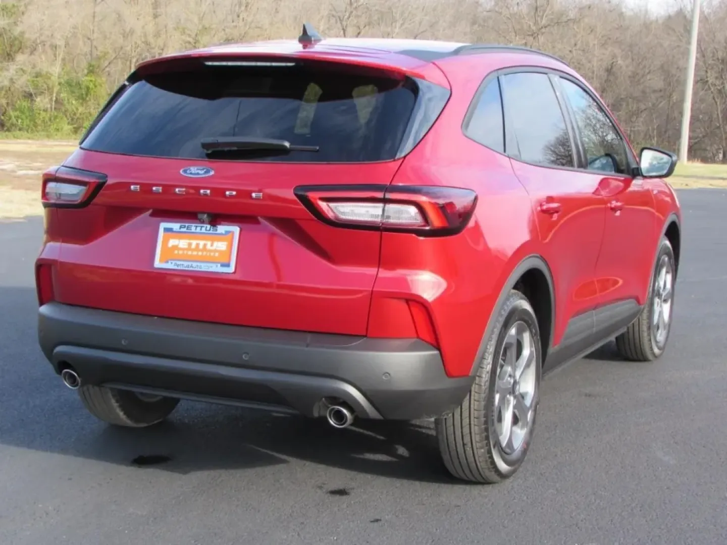 2026 /Ebony Ford Escape ST-Line (1FMCU0MN6TU) with an 1.5L engine, 8A transmission, located at 12836 Highway 21, De Soto, MO, 63020, (636) 337-7777, 38.151867, -90.575615 - Are you ready to elevate your daily commute or embark on weekend adventures with your family? Look no further than the stunning 2026 Ford Escape ST-Line, now available at Pettus Ford De Soto! This versatile SUV is the perfect blend of style, comfort, and efficiency, making it an unbeatable choice fo - Photo#6