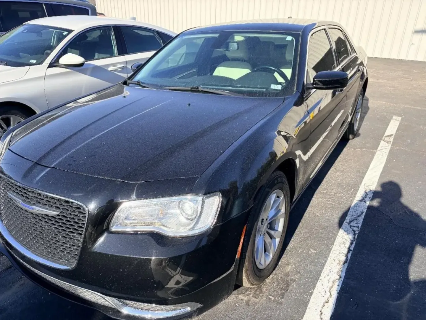 2020 /Black Chrysler 300 Touring (2C3CCAAG1LH) with an Other engine, Automatic transmission, located at 12830 Highway 21, De Soto, MO, 63020, (636) 337-7777, 38.153099, -90.573624 - **Unleash Your Drive with the 2020 Chrysler 300: A Perfect Blend of Style and Comfort!**<br /> <br /> Imagine hitting the open road in a vehicle that perfectly combines elegance with performance-the 2020 Chrysler 300 is designed for those who appreciate the finer things in life while enjoying the th - Photo#1