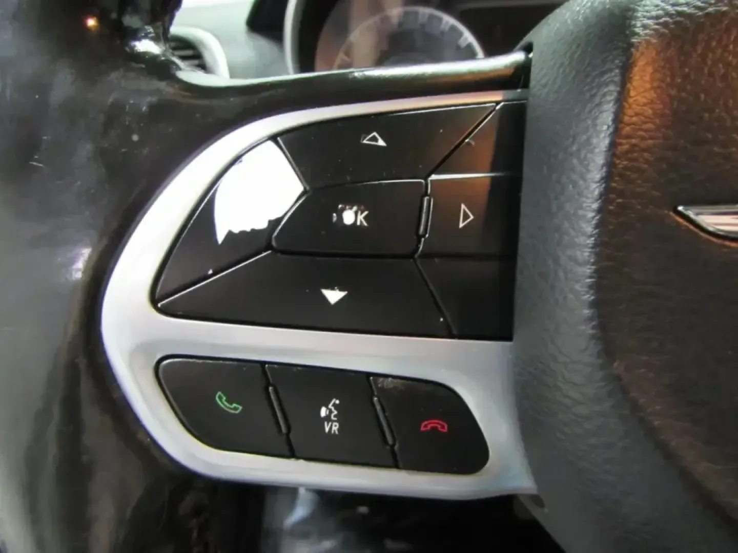 2020 /Black Chrysler 300 Touring (2C3CCAAG1LH) with an 3.6L V6 SOHC 24V engine, Automatic transmission, located at 12830 Highway 21, De Soto, MO, 63020, (636) 337-7777, 38.153099, -90.573624 - **Unleash Your Drive with the 2020 Chrysler 300: A Perfect Blend of Style and Comfort!**<br /> <br /> Imagine hitting the open road in a vehicle that perfectly combines elegance with performance-the 2020 Chrysler 300 is designed for those who appreciate the finer things in life while enjoying the th - Photo#22