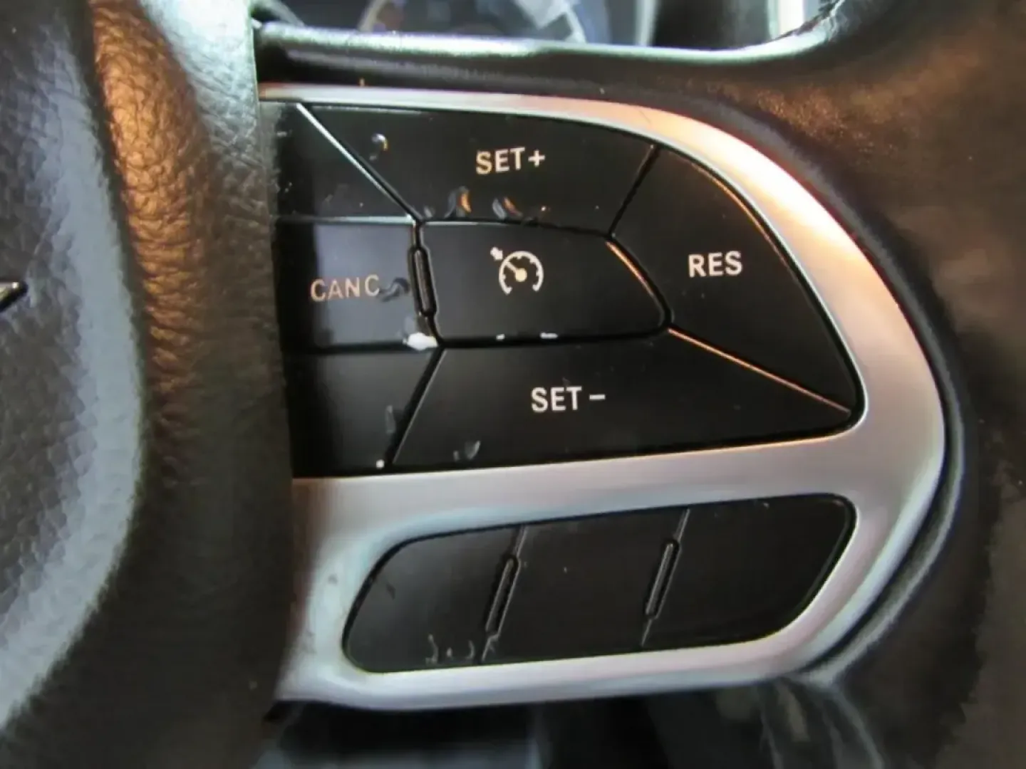 2020 /Black Chrysler 300 Touring (2C3CCAAG1LH) with an 3.6L V6 SOHC 24V engine, Automatic transmission, located at 12830 Highway 21, De Soto, MO, 63020, (636) 337-7777, 38.153099, -90.573624 - **Unleash Your Drive with the 2020 Chrysler 300: A Perfect Blend of Style and Comfort!**<br /> <br /> Imagine hitting the open road in a vehicle that perfectly combines elegance with performance-the 2020 Chrysler 300 is designed for those who appreciate the finer things in life while enjoying the th - Photo#23