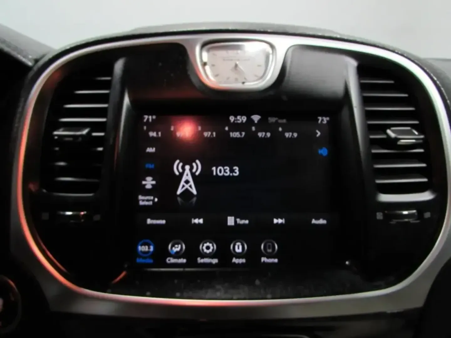 2020 /Black Chrysler 300 Touring (2C3CCAAG1LH) with an 3.6L V6 SOHC 24V engine, Automatic transmission, located at 12830 Highway 21, De Soto, MO, 63020, (636) 337-7777, 38.153099, -90.573624 - **Unleash Your Drive with the 2020 Chrysler 300: A Perfect Blend of Style and Comfort!**<br /> <br /> Imagine hitting the open road in a vehicle that perfectly combines elegance with performance-the 2020 Chrysler 300 is designed for those who appreciate the finer things in life while enjoying the th - Photo#25