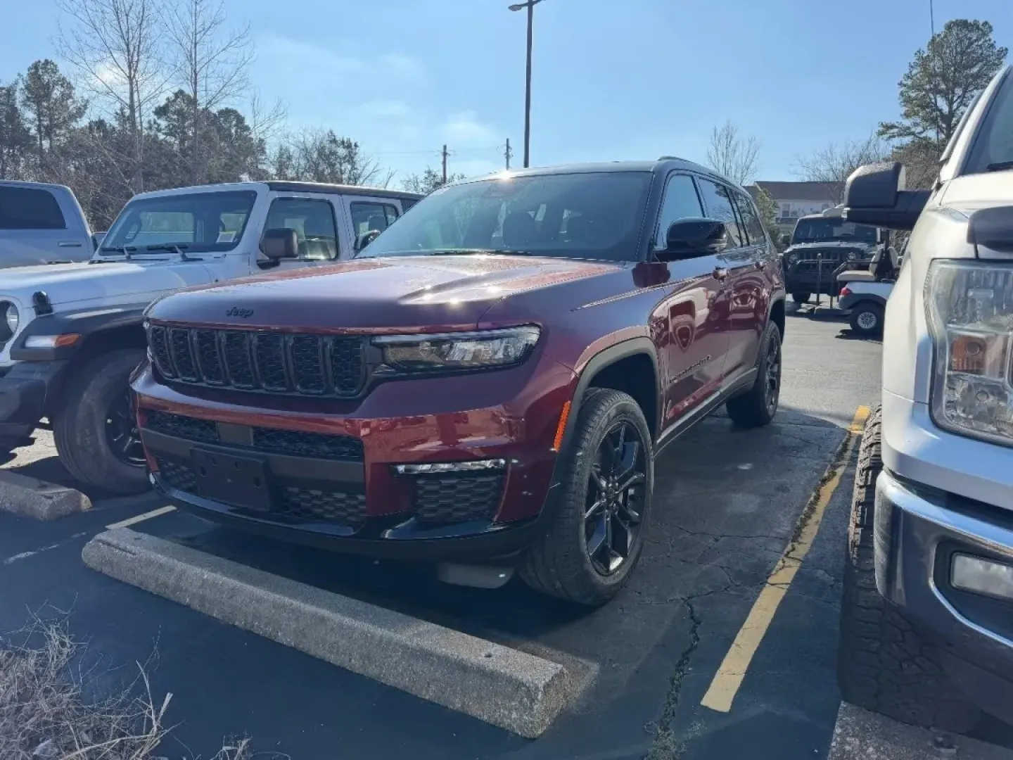 2025 /Global Black Leather Jeep Grand Cherokee Limited (1C4RJKBG0S8) with an 3.6L V6 24V VVT UPG I engine, 8A transmission, located at 970 Woodlawn Dr., Farmington, MO, 63640, (573) 431-7800, 37.825642, -90.468674 - Discover the perfect blend of adventure and luxury with this stunning **2025 Jeep Grand Cherokee Limited** from Pettus CDJR Farmington. Whether you're a growing family seeking a reliable vehicle for school runs and weekend outings, or an outdoor enthusiast eager to explore the rugged trails of the M - Photo#0