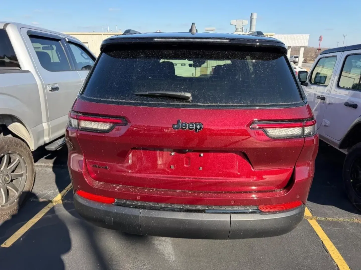 2025 /Global Black Leather Jeep Grand Cherokee Limited (1C4RJKBG0S8) with an 3.6L V6 24V VVT UPG I engine, 8A transmission, located at 970 Woodlawn Dr., Farmington, MO, 63640, (573) 431-7800, 37.825642, -90.468674 - Discover the perfect blend of adventure and luxury with this stunning **2025 Jeep Grand Cherokee Limited** from Pettus CDJR Farmington. Whether you're a growing family seeking a reliable vehicle for school runs and weekend outings, or an outdoor enthusiast eager to explore the rugged trails of the M - Photo#2