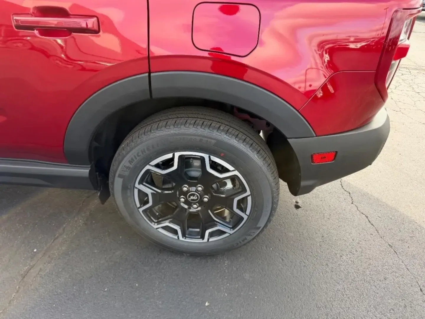 2025 /Ebony/Roast Leather Ford Bronco Sport Outer Banks (3FMCR9CN7SR) with an 1.5L EcoBoost engine, Automatic transmission, located at 141 Commercial Dr, Fredericktown, MO, 63645, (573) 783-6432, 37.570087, -90.320648 - **Adventure Awaits with the 2025 Ford Bronco Sport Outer Banks!**<br /> <br /> Are you ready to elevate your weekend getaways and daily commutes? The 2025 Ford Bronco Sport Outer Banks is more than just a vehicle; it's your passport to adventure. Ideal for outdoor enthusiasts and families alike, thi - Photo#5