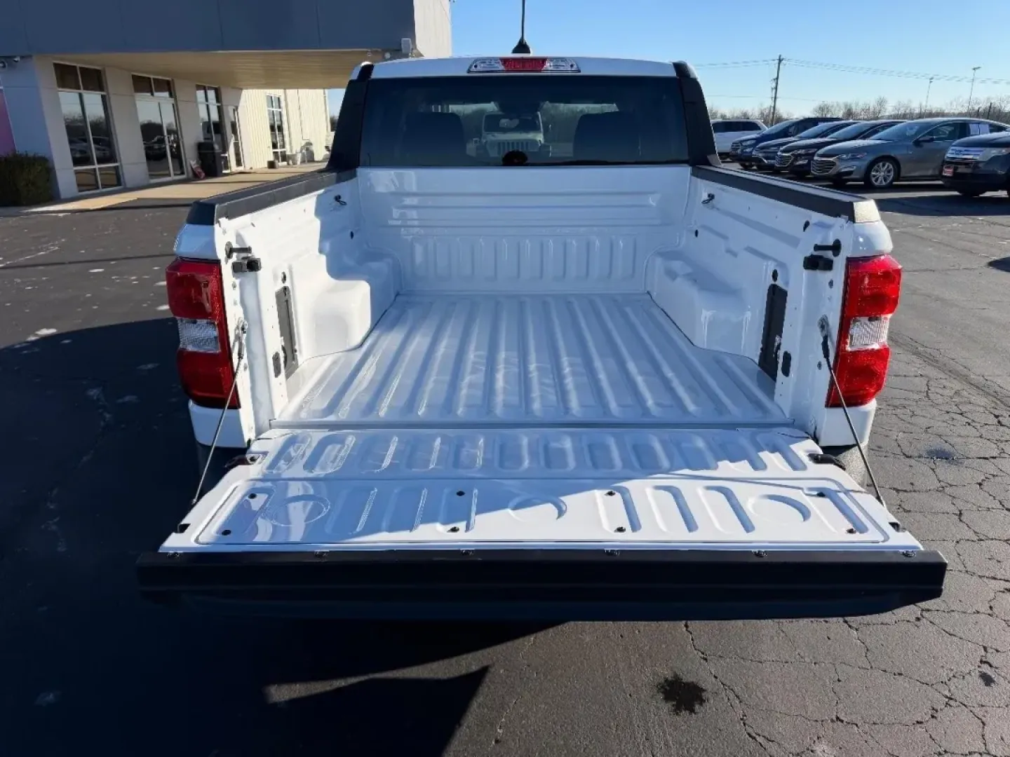 2026 /Black Onyx/Dark Slate Cloth Ford Maverick XL (3FTTW8B36TR) with an 2.5L Hybrid engine, CVT transmission, located at 141 Commercial Dr, Fredericktown, MO, 63645, (573) 783-6432, 37.570087, -90.320648 - **Discover Adventure in the 2026 Ford Maverick XL Perfect for Every Lifestyle!**<br /> <br /> Imagine cruising through the scenic roads of Fredericktown, MO, in a vehicle that is not only practical but also eco-friendly. Whether you're a weekend adventurer, a busy professional, or a growing family, - Photo#4