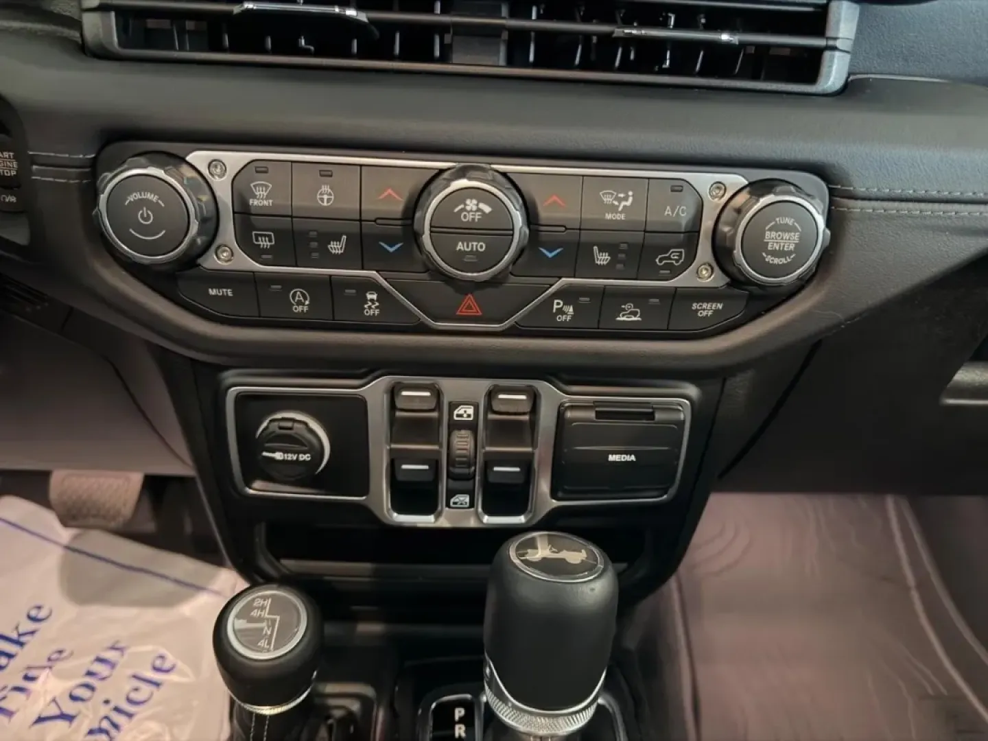 2026 /Black Leather Jeep Wrangler Sahara (1C4PJXEG9TW) with an 3.6L V6 engine, 6M transmission, located at 970 Woodlawn Dr., Farmington, MO, 63640, (573) 431-7800, 37.825642, -90.468674 - **Adventure Awaits with the 2026 Jeep Wrangler Sahara!** <br /> <br /> Explore the great outdoors or navigate daily commutes with unmatched confidence in the 2026 Jeep Wrangler Sahara, now available at Pettus CDJR Farmington in Farmington, MO. This rugged yet refined SUV is perfect for those who cra - Photo#13