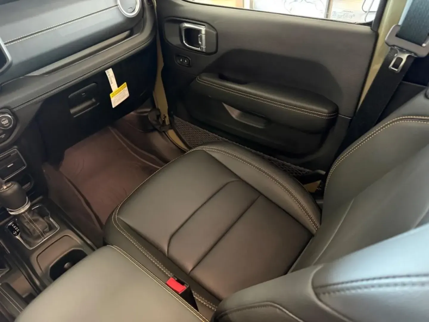 2026 /Black Leather Jeep Wrangler Sahara (1C4PJXEG9TW) with an 3.6L V6 engine, 6M transmission, located at 970 Woodlawn Dr., Farmington, MO, 63640, (573) 431-7800, 37.825642, -90.468674 - **Adventure Awaits with the 2026 Jeep Wrangler Sahara!** <br /> <br /> Explore the great outdoors or navigate daily commutes with unmatched confidence in the 2026 Jeep Wrangler Sahara, now available at Pettus CDJR Farmington in Farmington, MO. This rugged yet refined SUV is perfect for those who cra - Photo#15