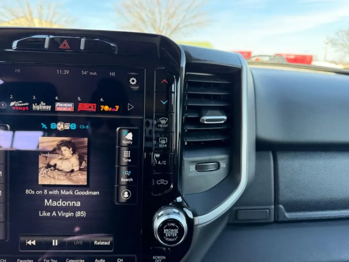 2020 /Diesel Gray/Black Cloth Ram 1500 Big Horn/Lone Star (1C6SRFFT0LN) with an 5.7L engine, Automatic transmission, located at 970 Woodlawn Dr., Farmington, MO, 63640, (573) 431-7800, 37.825642, -90.468674 - **Drive Your Adventures with the 2020 Ram 1500 Big Horn/Lone Star Perfect for Weekend Getaways and Daily Commutes!**<br /> <br /> Are you looking for a reliable truck that fits seamlessly into your busy lifestyle? Look no further than this 2020 Ram 1500 Big Horn/Lone Star, available now at Pettus C - Photo#15