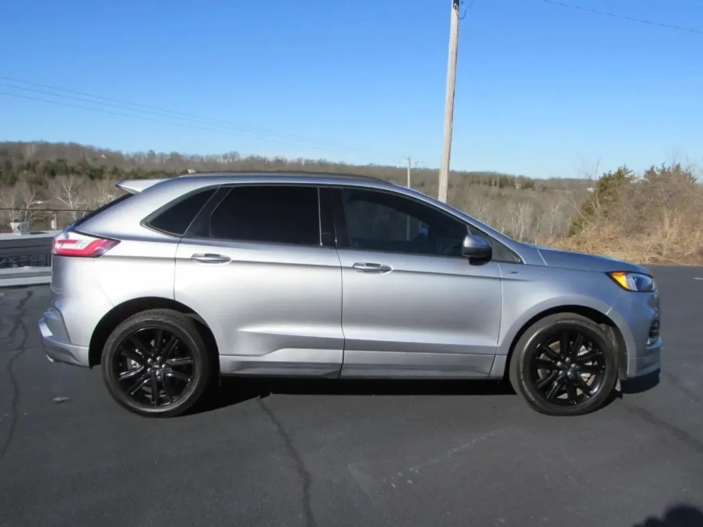 2021 /Ebony Ford Edge ST Line (2FMPK3J95MB) with an Other engine, Automatic transmission, located at 12836 Highway 21, De Soto, MO, 63020, (636) 337-7777, 38.151867, -90.575615 - Are you seeking a versatile vehicle that perfectly balances family needs and weekend adventures? Look no further than the 2021 Ford Edge, now available at Pettus Ford De Soto! This stylish SUV is designed for those who crave comfort and functionality without sacrificing performance, making it an ide - Photo#7