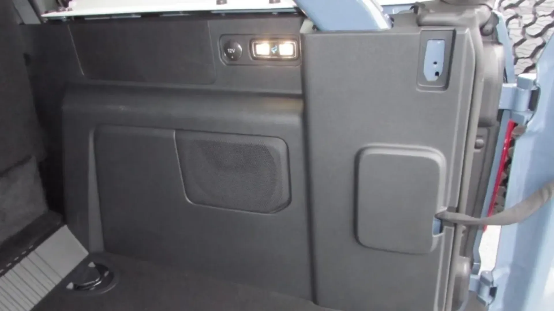 2025 /Navy Pier Ford Bronco Heritage Edition (1FMEE4DP7SL) with an 2.7L V6 engine, located at 12836 Highway 21, De Soto, MO, 63020, (636) 337-7777, 38.151867, -90.575615 - Explore the great outdoors and embark on unforgettable adventures with the 2025 Ford Bronco Heritage Edition, now available at Pettus Ford De Soto! This striking SUV, finished in a stunning Azure Gray, is perfect for individuals and families who crave a vehicle that can handle the rugged terrain and - Photo#29