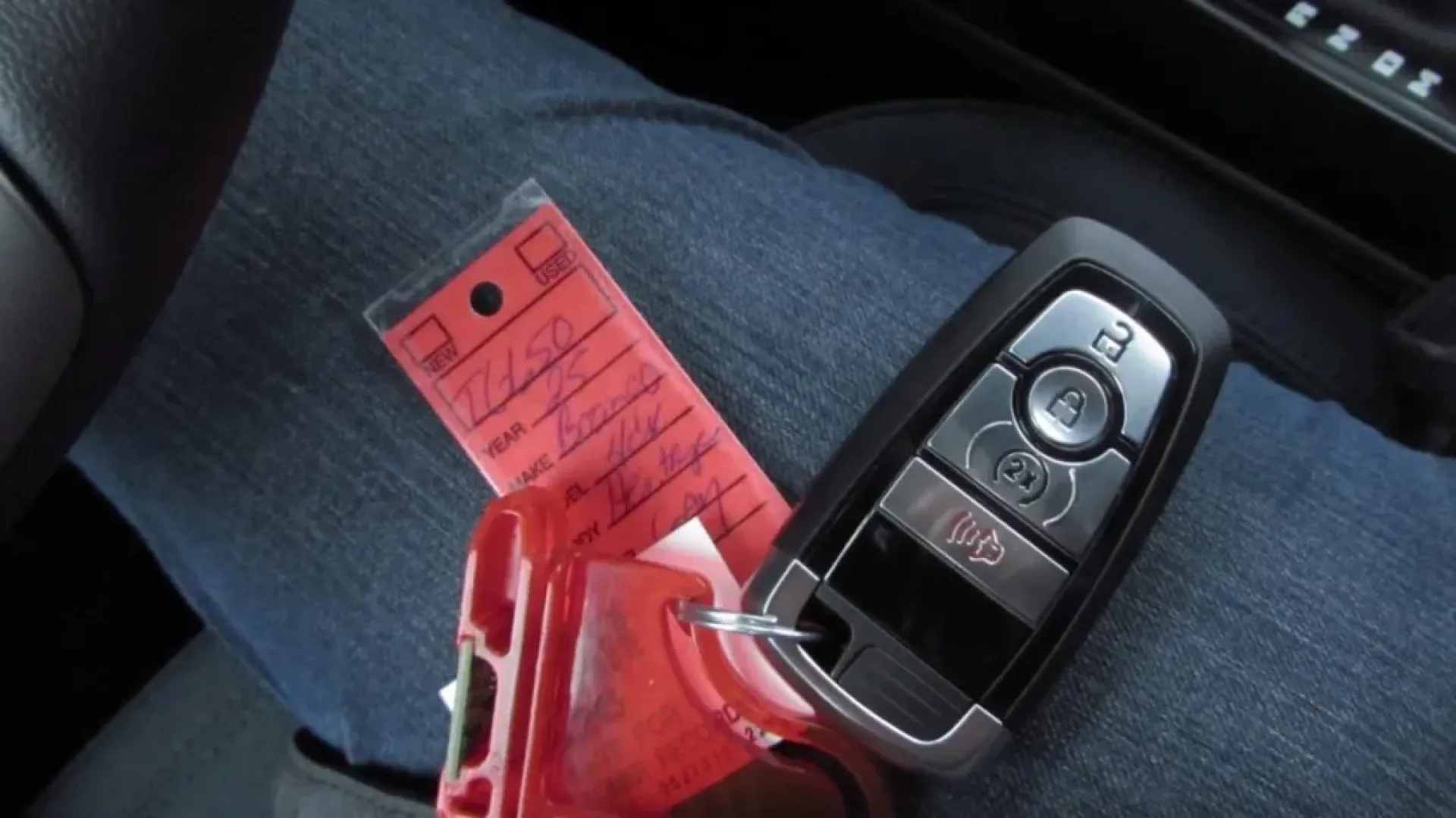 2025 /Navy Pier Ford Bronco Heritage Edition (1FMEE4DP7SL) with an 2.7L V6 engine, located at 12836 Highway 21, De Soto, MO, 63020, (636) 337-7777, 38.151867, -90.575615 - Explore the great outdoors and embark on unforgettable adventures with the 2025 Ford Bronco Heritage Edition, now available at Pettus Ford De Soto! This striking SUV, finished in a stunning Azure Gray, is perfect for individuals and families who crave a vehicle that can handle the rugged terrain and - Photo#31