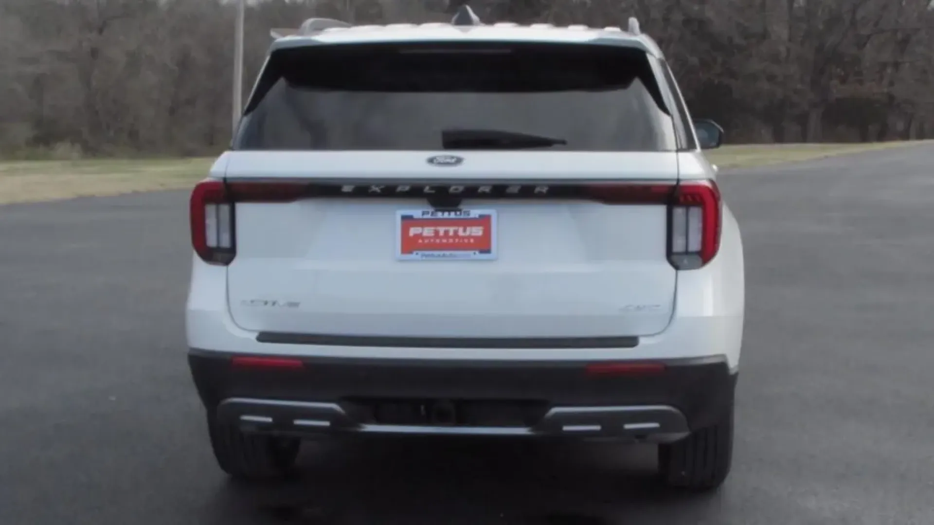 2026 /Space Gray Ford Explorer Active (1FMUK8DH0TG) with an 2.3L EcoBoost I-4 engine, Automatic transmission, located at 12836 Highway 21, De Soto, MO, 63020, (636) 337-7777, 38.151867, -90.575615 - **Embrace Adventure with the 2026 Ford Explorer at Pettus Ford De Soto**<br /> <br /> Are you ready to elevate your family adventures or weekend getaways? Look no further than the stunning 2026 Ford Explorer Active available now at Pettus Ford De Soto. This SUV perfectly blends style, space, and fun - Photo#6