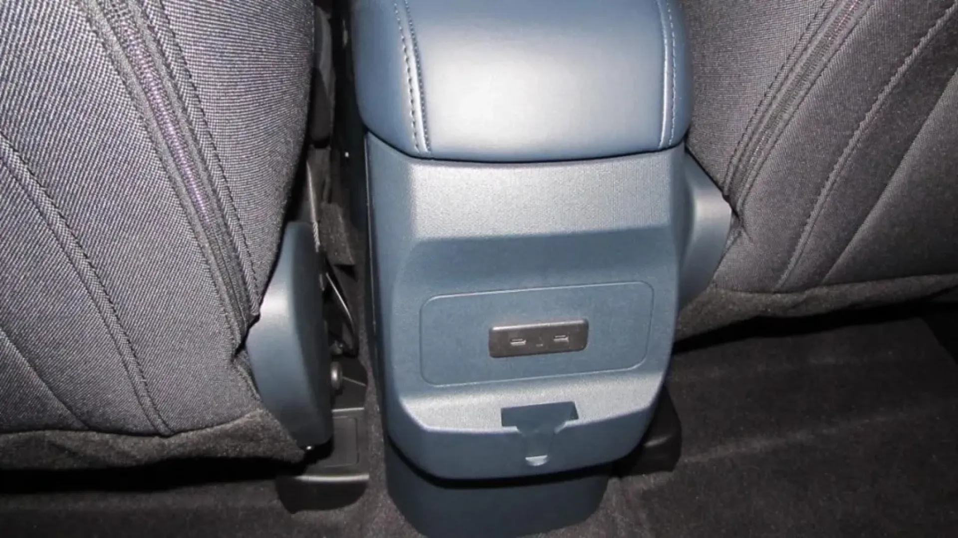 2026 /Black Onyx/Dark Slate Ford Maverick XL (3FTTW8A31TR) with an 2.5L Hybrid engine, CVT transmission, located at 12836 Highway 21, De Soto, MO, 63020, (636) 337-7777, 38.151867, -90.575615 - ### Discover Your Next Adventure with the 2026 Ford Maverick XL at Pettus Ford De Soto!<br /> <br /> Are you ready to transform your daily commute, weekend getaways, and family adventures? Look no further than the stunning 2026 Ford Maverick XL, now available at Pettus Ford De Soto. Located at 12836 - Photo#26