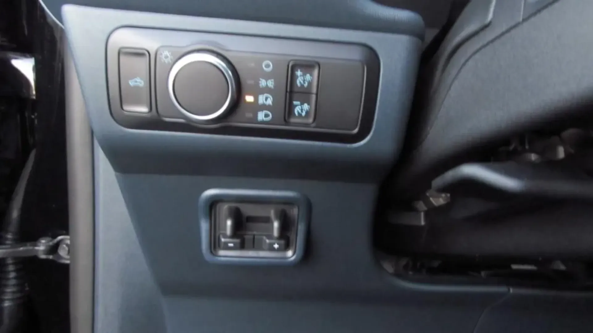 2025 /Black Onyx/Dark Slate Ford Maverick XL (3FTTW8BA2SR) with an 2.0L engine, located at 12836 Highway 21, De Soto, MO, 63020, (636) 337-7777, 38.151867, -90.575615 - ### Explore the Great Outdoors with the 2025 Ford Maverick XL Perfect for Your Next Adventure!<br /> <br /> Are you ready to elevate your lifestyle with a vehicle that's as versatile as you are? The 2025 Ford Maverick XL is here to redefine your driving experience, making it the ideal choice for we - Photo#14