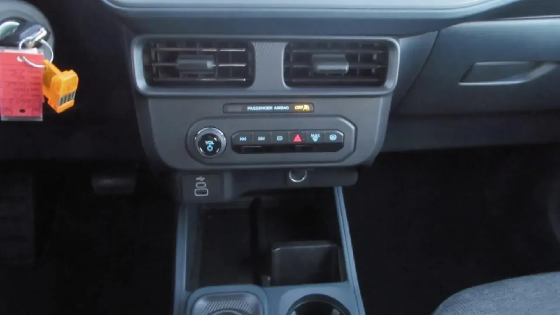 2025 /Black Onyx/Dark Slate Ford Maverick XL (3FTTW8BA2SR) with an 2.0L engine, located at 12836 Highway 21, De Soto, MO, 63020, (636) 337-7777, 38.151867, -90.575615 - ### Explore the Great Outdoors with the 2025 Ford Maverick XL Perfect for Your Next Adventure!<br /> <br /> Are you ready to elevate your lifestyle with a vehicle that's as versatile as you are? The 2025 Ford Maverick XL is here to redefine your driving experience, making it the ideal choice for we - Photo#20