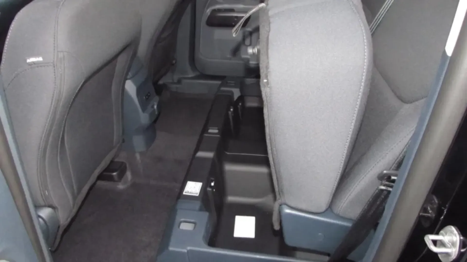 2025 /Black Onyx/Dark Slate Ford Maverick XL (3FTTW8BA2SR) with an 2.0L engine, located at 12836 Highway 21, De Soto, MO, 63020, (636) 337-7777, 38.151867, -90.575615 - ### Explore the Great Outdoors with the 2025 Ford Maverick XL Perfect for Your Next Adventure!<br /> <br /> Are you ready to elevate your lifestyle with a vehicle that's as versatile as you are? The 2025 Ford Maverick XL is here to redefine your driving experience, making it the ideal choice for we - Photo#25