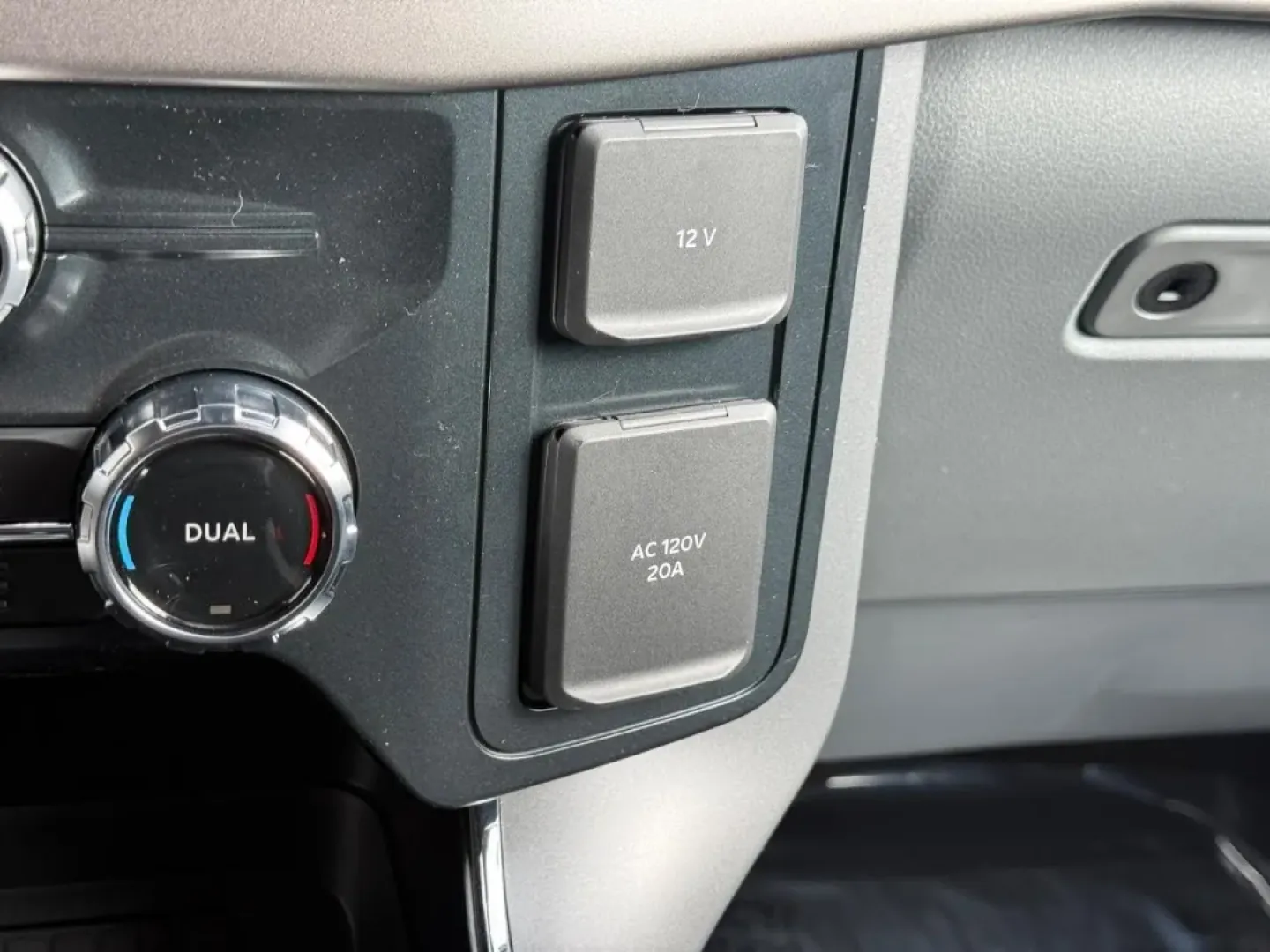 2025 /Black w/Medium Dark Slate Cloth Ford F-150 XLT (1FTFW3LD4SF) with an 3.5L V6 engine, Automatic transmission, located at 141 Commercial Dr, Fredericktown, MO, 63645, (573) 783-6432, 37.570087, -90.320648 - **2025 Ford F-150 XLT: The Ultimate Companion for Your Adventures!**<br /> <br /> Are you ready to elevate your driving experience? The 2025 Ford F-150 XLT is not just a truck; it's a lifestyle choice that empowers you for everything from daily commutes to adventurous road trips. Imagine taking the - Photo#15