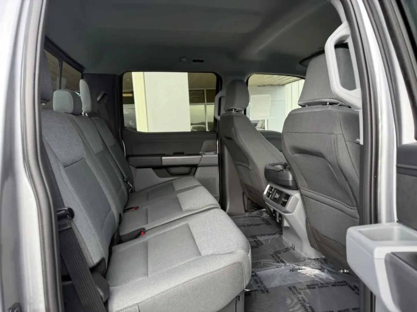 2025 /Black w/Medium Dark Slate Cloth Ford F-150 XLT (1FTFW3LD4SF) with an 3.5L V6 engine, Automatic transmission, located at 141 Commercial Dr, Fredericktown, MO, 63645, (573) 783-6432, 37.570087, -90.320648 - **2025 Ford F-150 XLT: The Ultimate Companion for Your Adventures!**<br /> <br /> Are you ready to elevate your driving experience? The 2025 Ford F-150 XLT is not just a truck; it's a lifestyle choice that empowers you for everything from daily commutes to adventurous road trips. Imagine taking the - Photo#4