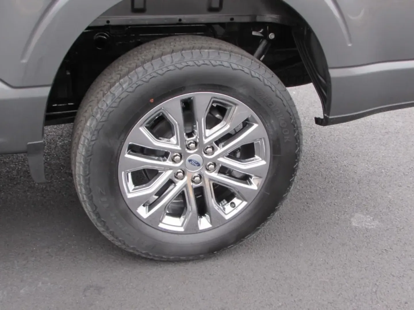 2026 /Black Ford F-150 LARIAT (1FTFW5L50TK) with an 5.0L engine, 6A transmission, located at 12836 Highway 21, De Soto, MO, 63020, (636) 337-7777, 38.151867, -90.575615 - **Elevate Your Adventures with the 2026 Ford F150 Lariat!**<br /> <br /> Are you ready to tackle the open road or navigate the rugged terrain with confidence? The 2026 Ford F150 Lariat is not just a truck; it's your ticket to adventure, perfect for those who crave exploration, whether it's weekend g - Photo#11