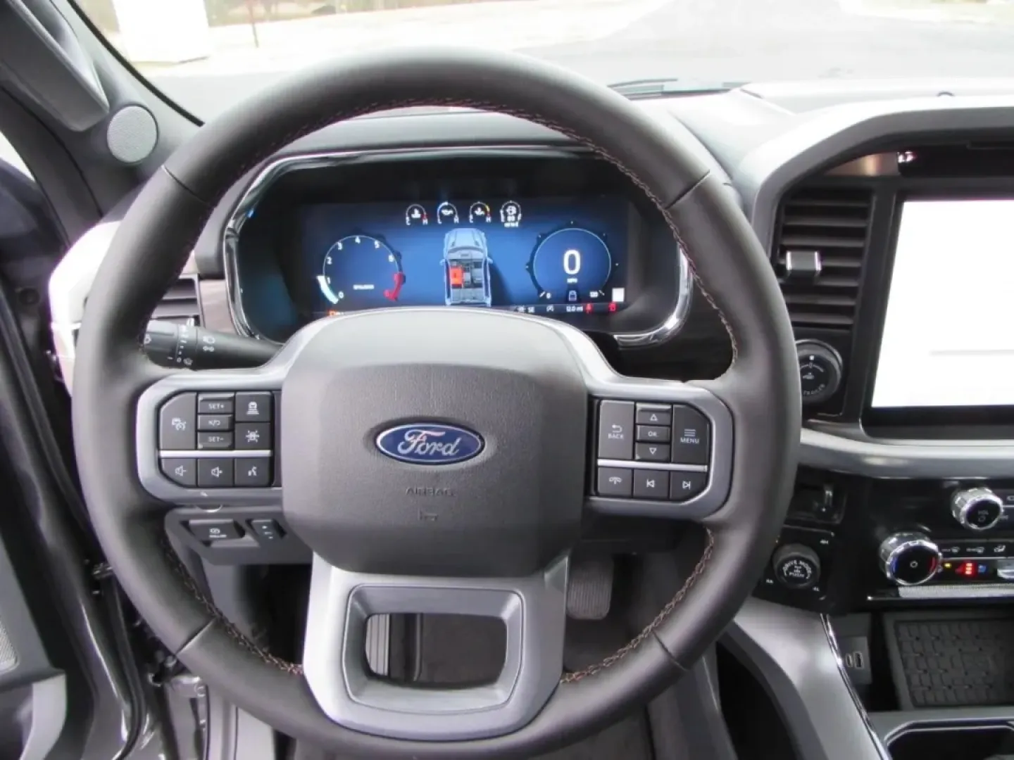 2026 /Black Ford F-150 LARIAT (1FTFW5L50TK) with an 5.0L engine, 6A transmission, located at 12836 Highway 21, De Soto, MO, 63020, (636) 337-7777, 38.151867, -90.575615 - **Elevate Your Adventures with the 2026 Ford F150 Lariat!**<br /> <br /> Are you ready to tackle the open road or navigate the rugged terrain with confidence? The 2026 Ford F150 Lariat is not just a truck; it's your ticket to adventure, perfect for those who crave exploration, whether it's weekend g - Photo#21