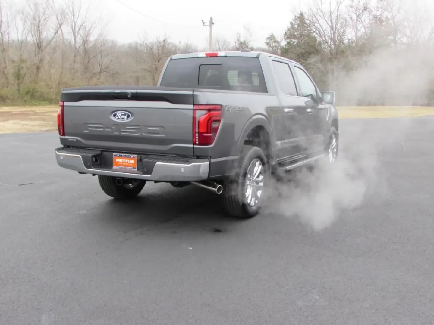 2026 /Black Ford F-150 LARIAT (1FTFW5L50TK) with an 5.0L engine, 6A transmission, located at 12836 Highway 21, De Soto, MO, 63020, (636) 337-7777, 38.151867, -90.575615 - **Elevate Your Adventures with the 2026 Ford F150 Lariat!**<br /> <br /> Are you ready to tackle the open road or navigate the rugged terrain with confidence? The 2026 Ford F150 Lariat is not just a truck; it's your ticket to adventure, perfect for those who crave exploration, whether it's weekend g - Photo#6